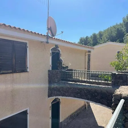 Incantevole 2 Bedroom Pool דירה